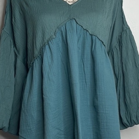 NEW Oversized Baby Doll Ballon Sleeves V-Neckline Top - Picture 11 of 14